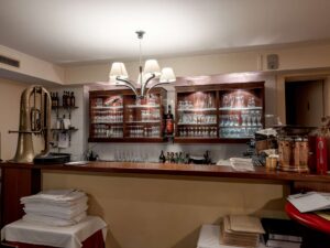 Bar 2