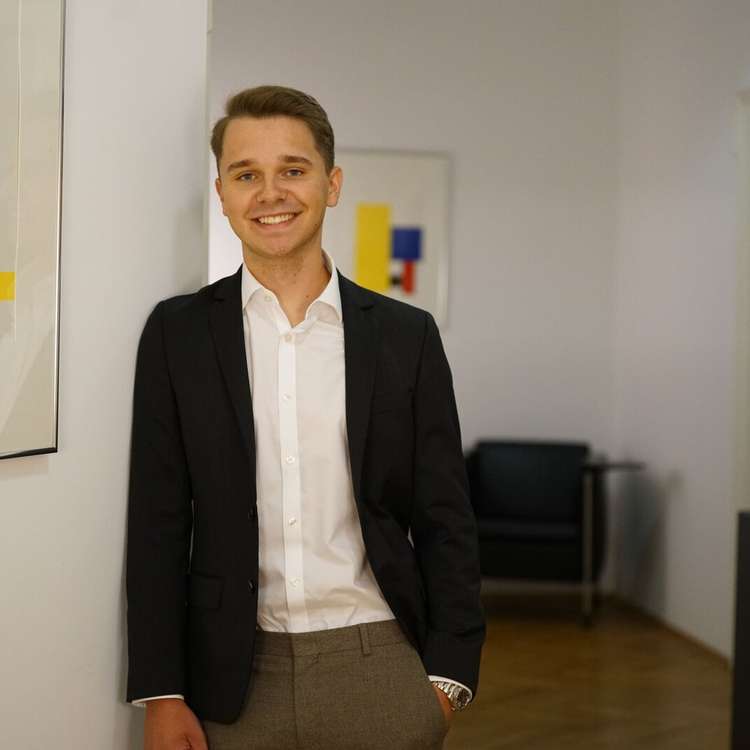 Herr Hergert, Konstantin 